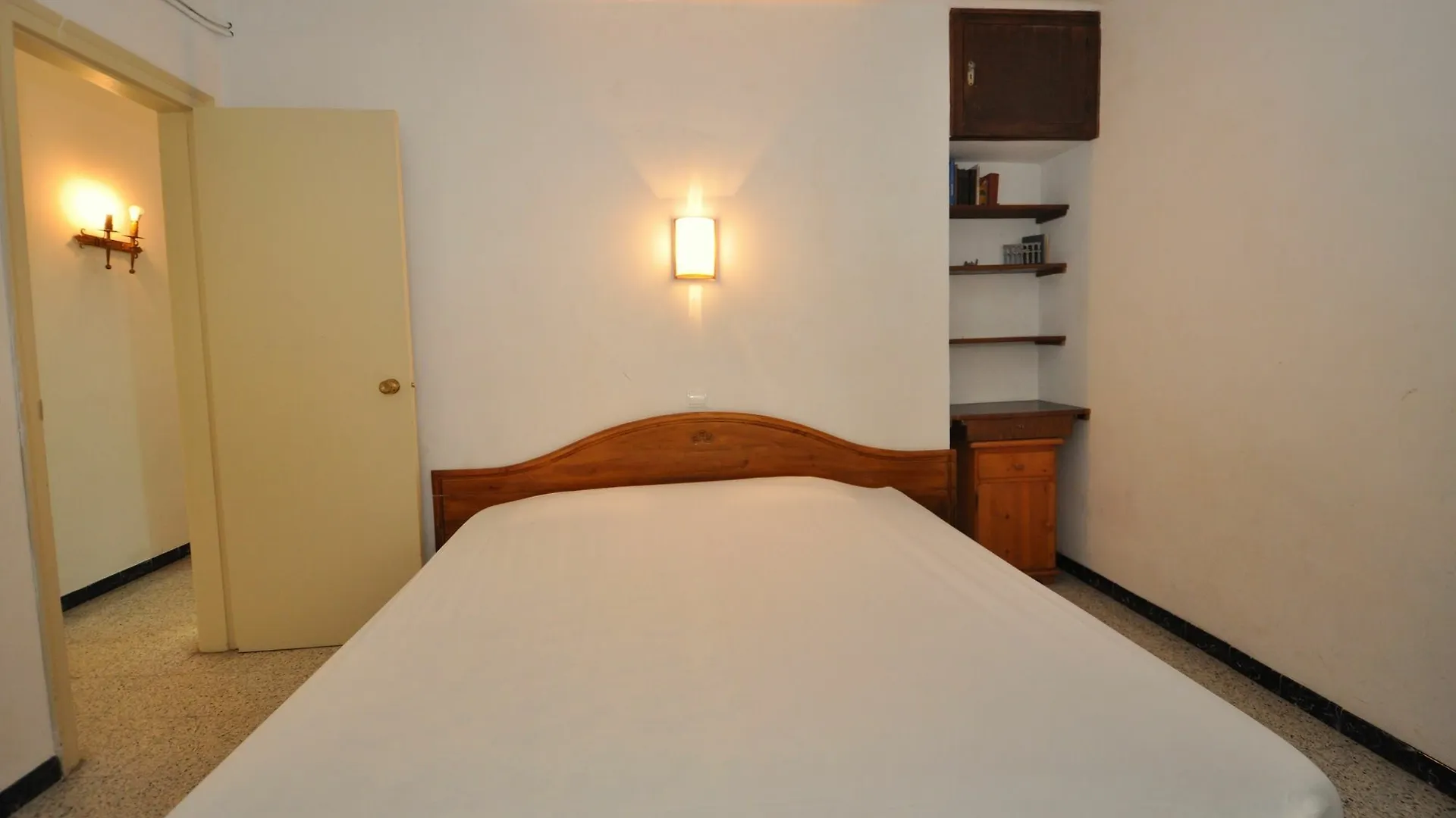 Townhouse Plaza Paris Villa Lloret de Mar 0*,  Spain